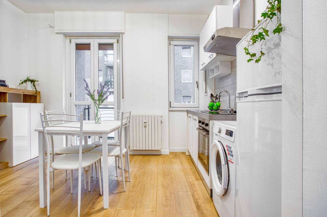Joivy Warm And Inviting Flat With Balcony Milão Exterior foto
