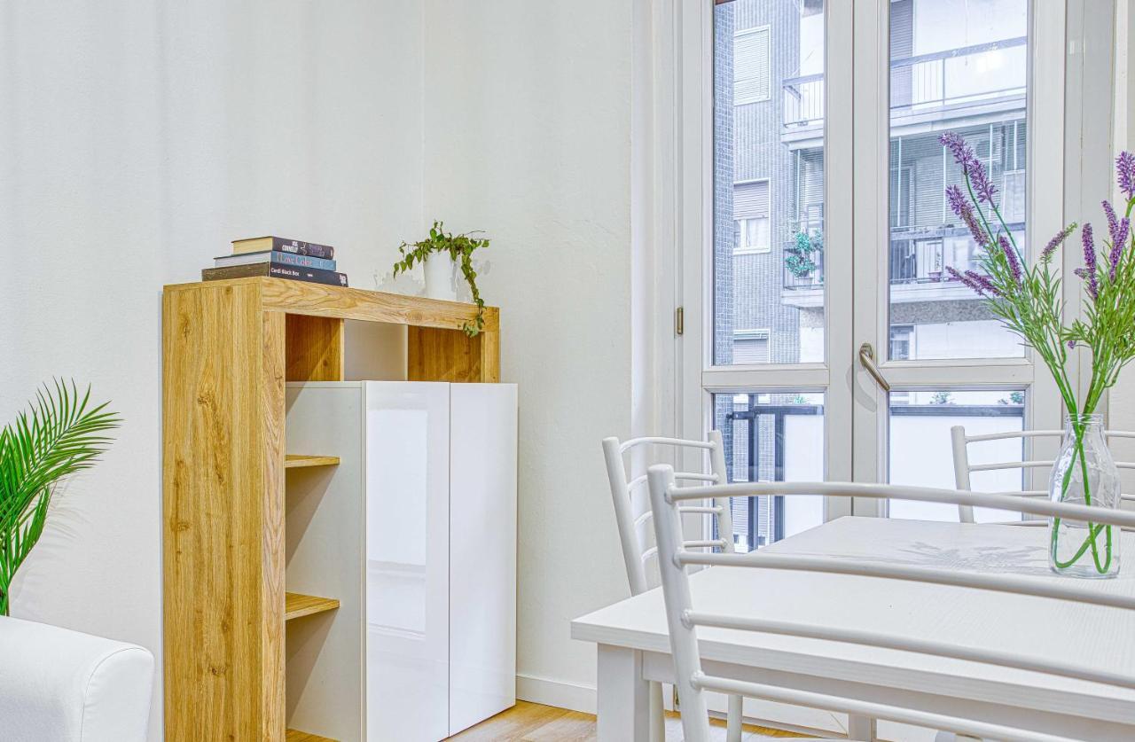 Joivy Warm And Inviting Flat With Balcony Milão Exterior foto